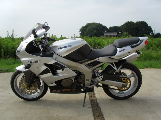 Купить мотоцикл Kawasaki ZX-6R 2002 фото 6